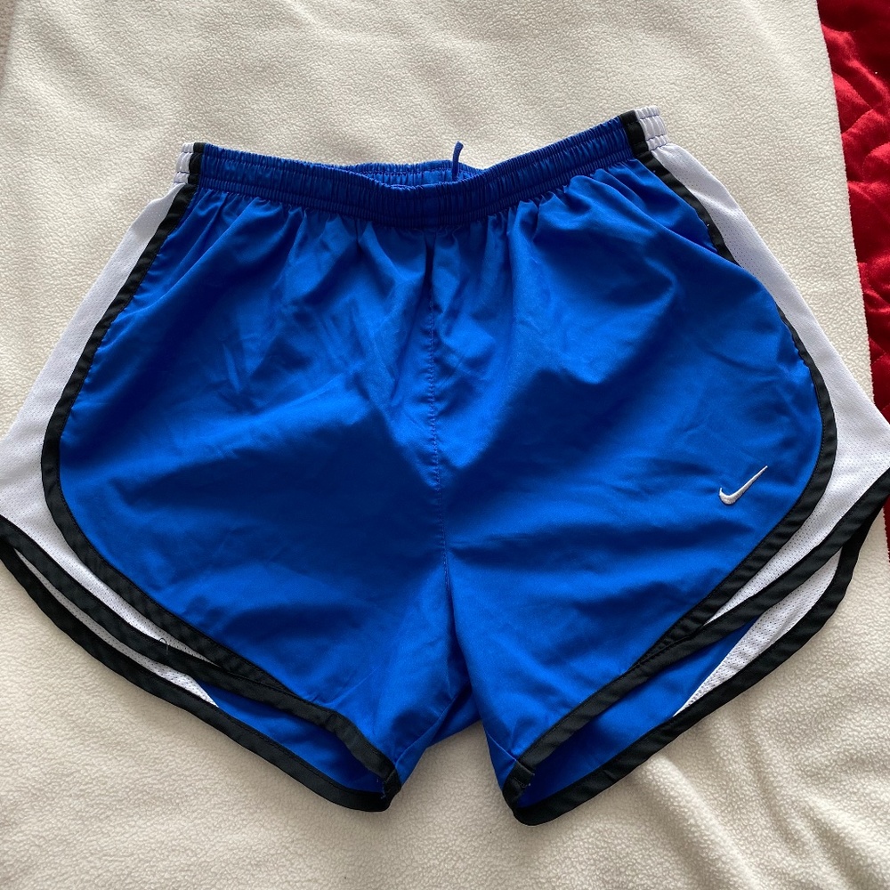 Nike Tempo Womens Shorts S